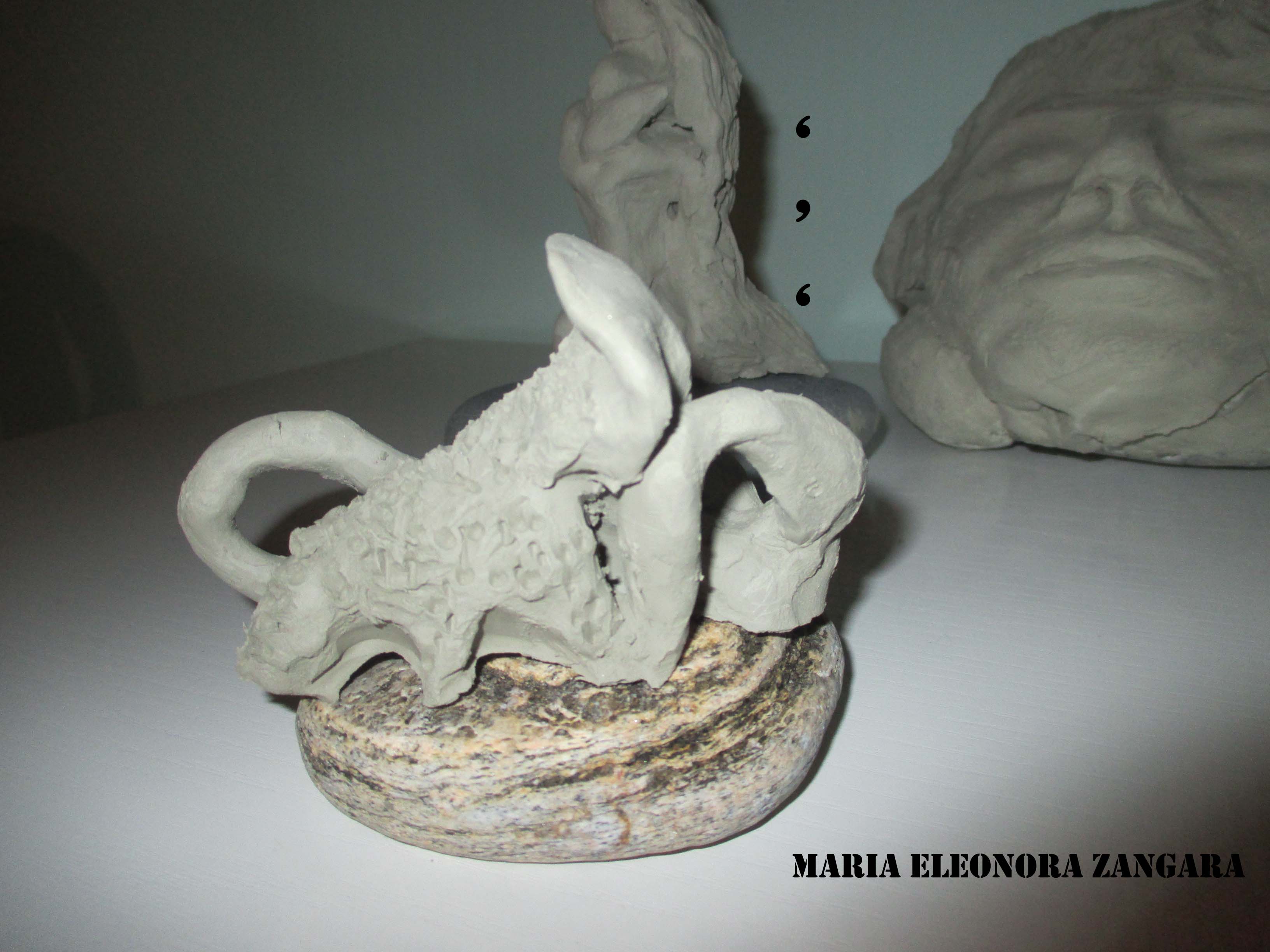 DELIRI IN CRETA..MAI FINITI -SU PIETRE DI MARE -DI MARIA ELEONORA ZANGARA…E POI…DA SEMPRE LA CRETA MI TRAVOLGE…