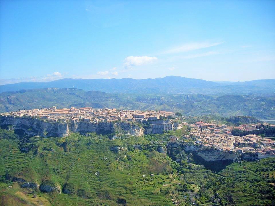 GERACE NEL CUORE-Maria Eleonora Zangara