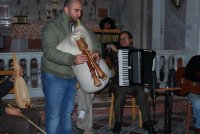 Gerace oratorio dell'Addolorata 23 dicembre 2010 -  "li boni festi"Canti tradizionali che venivano eseguiti in concomitanza delle feste natalizie. Gruppo "Argagnari".