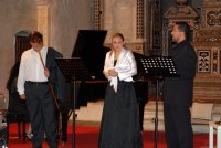 Gerace, 22 settembre 2007 Chiesa di San Francesco ore 21,30 - “La serva padrona” di Giovanni Battista Pergolesi -Uberto, interpretato dal baritono Francesco Di Prima , Serpina , interpretata dal soprano Aurora Tirotta, Vespone interpretato da Bruno Siciliano