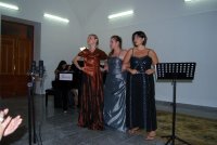 Ardore, 1 Agosto 2010, ore 21,30 Castello Feudale - Christiane Poitras , il soprano Mariangela Santoro e il mezzosoprano Chiara Tirotta, Loredana Pelle pianista