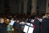 Coro SS. Maria Assunta della Cattedrale di Gerace e l'Orchestra di fiati Città di Gerace diretti dal M° Loredana  Pelle