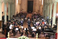 Orchestra e Coro del Conservatorio Fausto Torrefranca -  mezzosoprano Clarissa Leonardi, bandoneon Mario Stefano Pietrodarchi, pianista Martin Palmeri. Palmeri - Direttore Michele Santorsola.