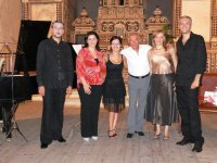 Bastien und Bastienne, opera in un atto di Mozart - Bastiana: Aurora Tirotta, Soprano, Bastiano: Saverio Pugliese,Tenore; Colas: Francesco Di Prima, Baritono; Al pianoforte Loredana Pelle, Pianista. Trucco: Federica Bontempi
